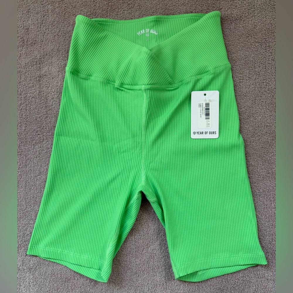 Year of Ours - Ribbed V Waist Biker Shorts - Summer Green - NWT